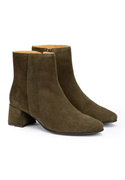 ANKLE BOOT
